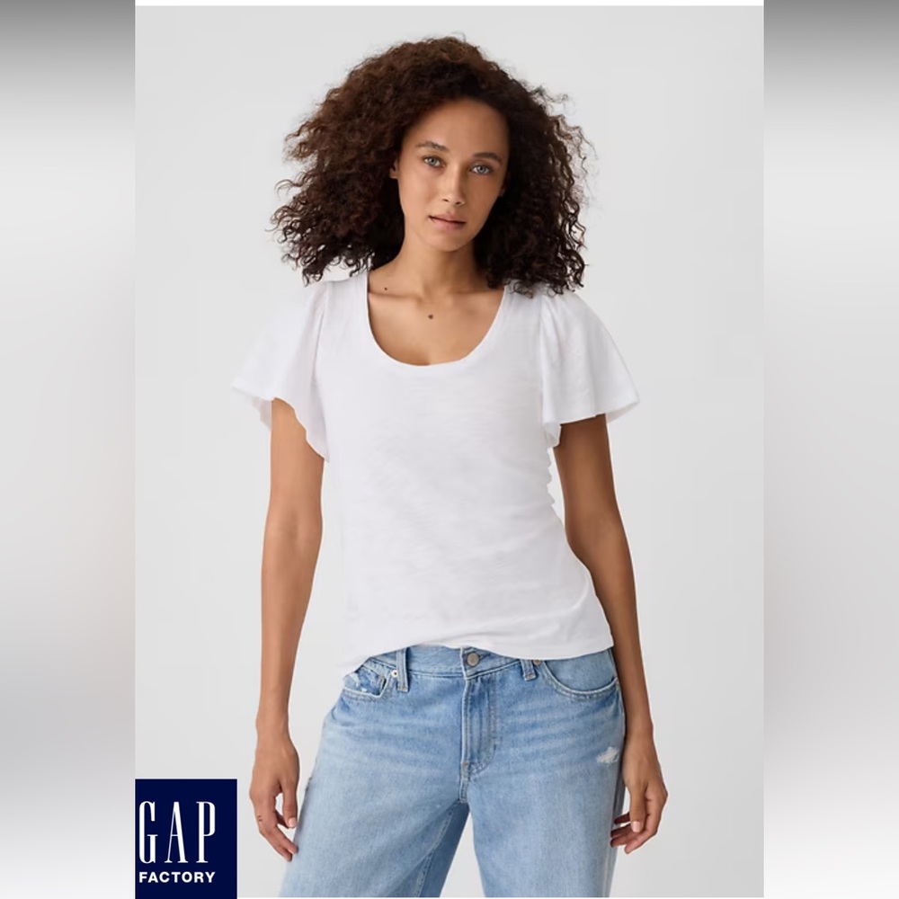NWT-Gap Factory flutter sleeve top-Size Small-white